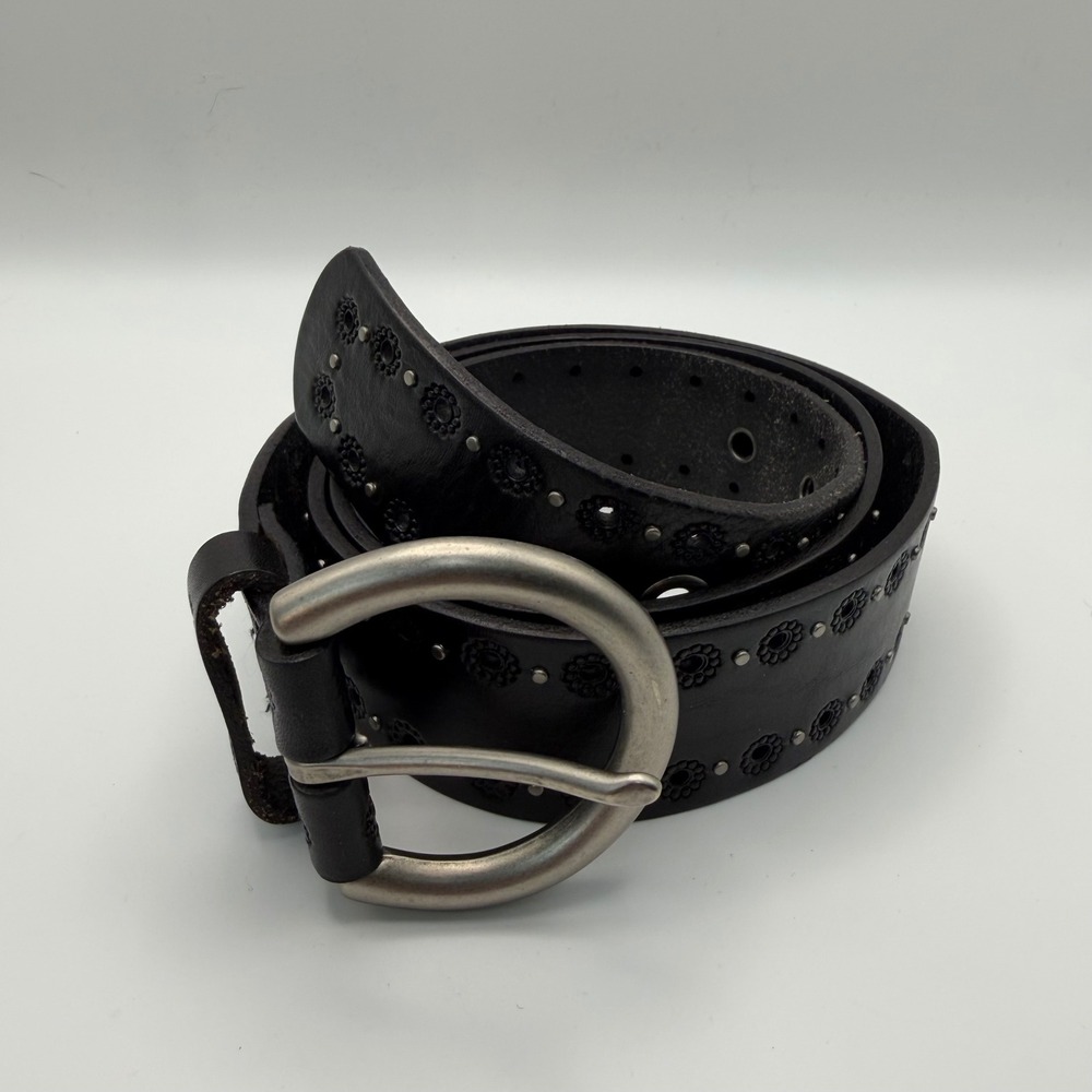 Fossil Womens Black Leather Floral Perforated Studded Belt L BT2817001